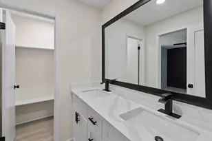 7810 Willow Mint Ln, Houston, TX 77086 - Photo 21