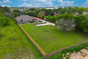 770 Hunt Rd, Baytown, TX 77521 - Photo 25
