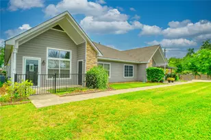 770 Hunt Rd, Baytown, TX 77521 - Photo 1