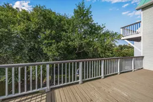 422 Bay Colony Dr, La Porte, TX 77571 - Photo 9