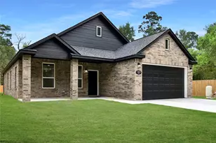 14833 Pine Dr, Conroe, TX 77302 - Photo 1