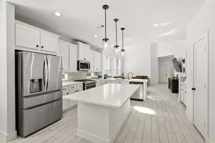 221 McCrea Ct, Montgomery, TX 77316 - Photo 9