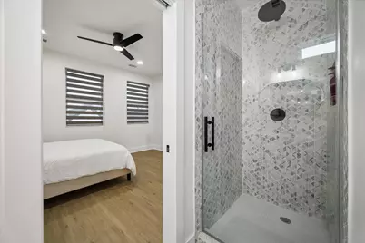 104 E 44th Street #A, Houston, TX 77018 - Photo 13
