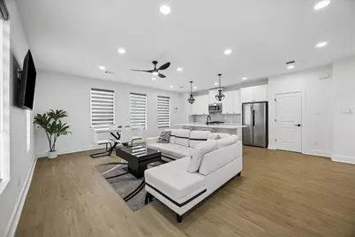 104 E 44th Street #A, Houston, TX 77018 - Photo 9