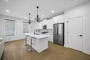 104 E 44th St, Houston, TX 77018 - Photo 5
