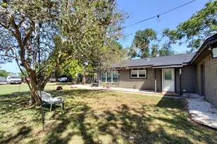 4703 Garvie Ln, Brookshire, TX 77423 - Photo 3