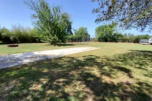 4703 Garvie Ln, Brookshire, TX 77423 - Photo 5