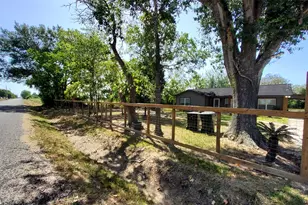 4703 Garvie Ln, Brookshire, TX 77423 - Photo 1