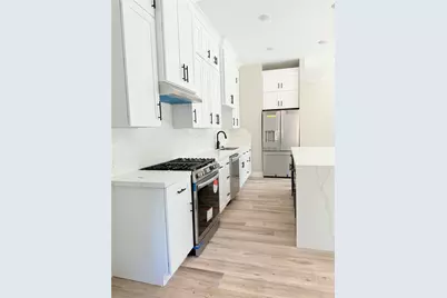 2678 Colosseum, New Caney, TX 77357 - Photo 9