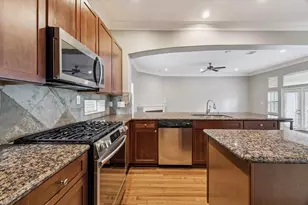 5736 Kansas St, Houston, TX 77007 - Photo 13