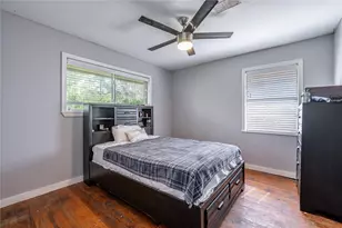 9103 Lazy Ln, Hitchcock, TX 77563 - Photo 23