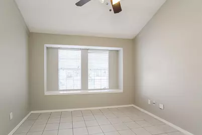 11537 Springshire Drive, Houston, TX 77066 - Photo 9