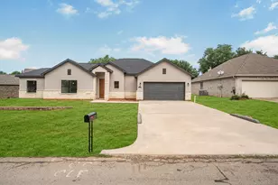 10510 Twin Circles Dr, Montgomery, TX 77356 - Photo 3