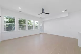 1811 N Spring Dr, Houston, TX 77373 - Photo 7