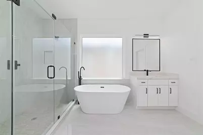 1811 N Spring Dr #7, Houston, TX 77373 - Photo 23
