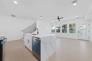 1811 N Spring Dr, Houston, TX 77373 - Photo 13