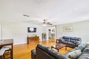 1101 15th Ave N, Texas City, TX 77590 - Photo 9