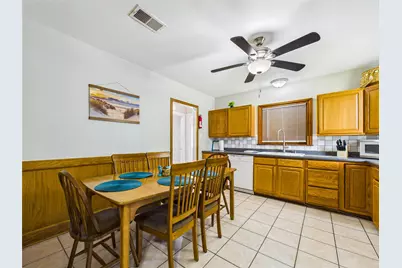 1101 15th Avenue N, Texas City, TX 77590 - Photo 17