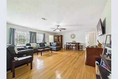 1101 15th Avenue N, Texas City, TX 77590 - Photo 11