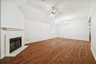 26912 Castlecliff Ln, Kingwood, TX 77339 - Photo 3