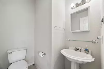 13110 S Bellaire Estates Drive, Houston, TX 77072 - Photo 9