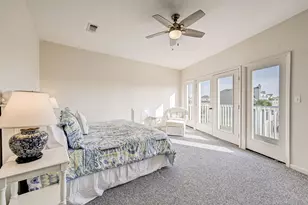 4102 Ghost Crab Ln, Galveston, TX 77554 - Photo 33