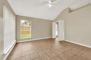 12322 Meadow Ridge Dr, Stafford, TX 77477 - Photo 17