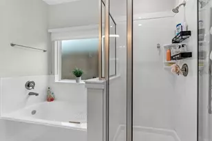 8407 James Franklin St, Houston, TX 77088 - Photo 15