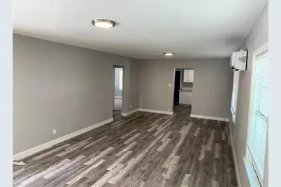 727 W 5th Street #1, Freeport, TX 77541 - Photo 3