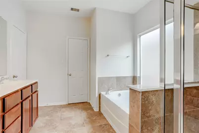 10046 Hillside Bayou Drive, Houston, TX 77080 - Photo 15