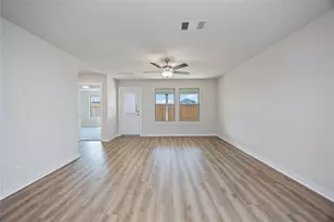 803 Clear Vly Ln, Dayton, TX 77535 - Photo 7
