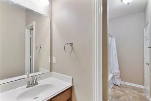 13814 McKinney Creek Ln, Houston, TX 77044 - Photo 25