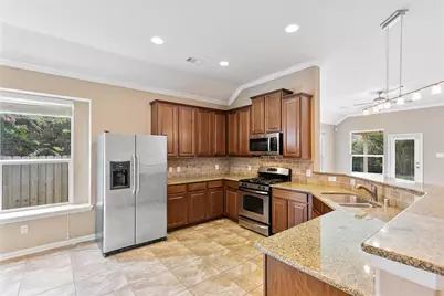 13814 McKinney Creek Lane, Houston, TX 77044 - Photo 11