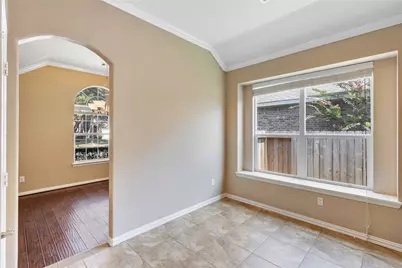 13814 McKinney Creek Lane, Houston, TX 77044 - Photo 9