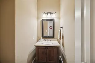 6019 Majestic Pines Dr, Kingwood, TX 77345 - Photo 17