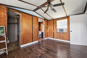 1289 Rd 5100, Cleveland, TX 77327 - Photo 21