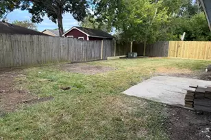 16814 Barcelona Dr, Friendswood, TX 77546 - Photo 29