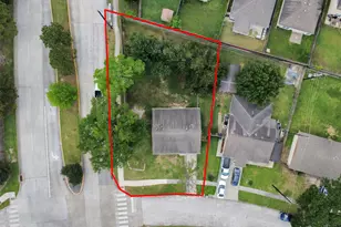10603 Thorncliff Dr, Humble, TX 77396 - Photo 3