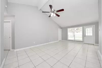 10603 Thorncliff Drive, Humble, TX 77396 - Photo 5