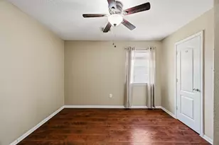 5627 Brookfield Dr, Houston, TX 77085 - Photo 27