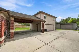 5627 Brookfield Dr, Houston, TX 77085 - Photo 23