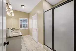 5627 Brookfield Dr, Houston, TX 77085 - Photo 21