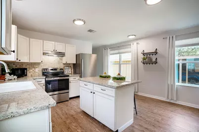 306 Foster Street, Tomball, TX 77375 - Photo 9