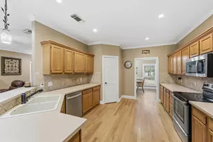 19427 Sapphire Cir, Magnolia, TX 77355 - Photo 11