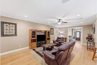 19427 Sapphire Circle, Magnolia, TX 77355 - Photo 9