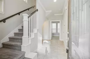 9624 Cambridge Manor Ln, Houston, TX 77045 - Photo 3