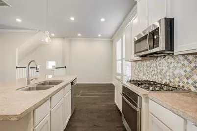 9624 Cambridge Manor Lane, Houston, TX 77045 - Photo 19