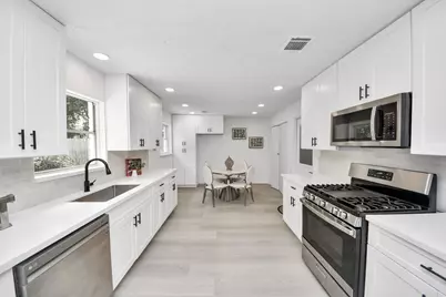 5619 Duxbury Street, Houston, TX 77035 - Photo 19