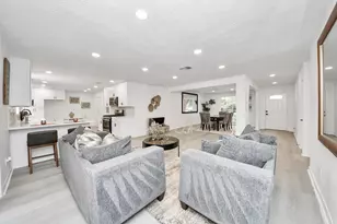 5619 Duxbury St, Houston, TX 77035 - Photo 17