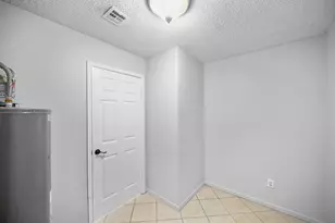 6214 Gladewell Dr, Houston, TX 77072 - Photo 19